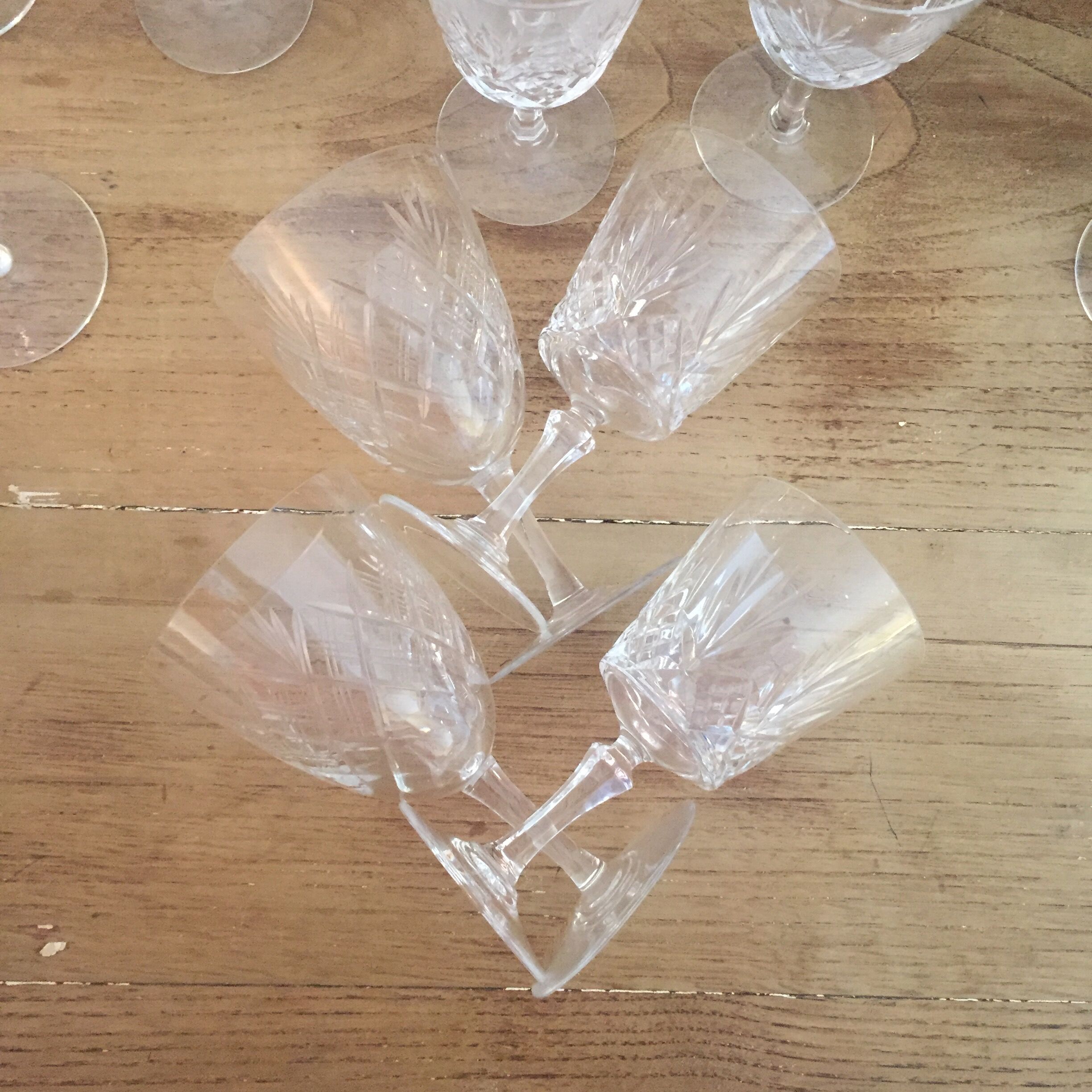 Set of 16 mismatched crystal glasses medium model