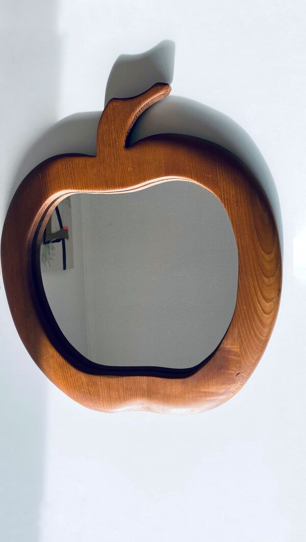 Miroir pomme en bois
