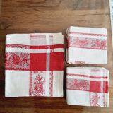 Damask linen tablecloth and napkins