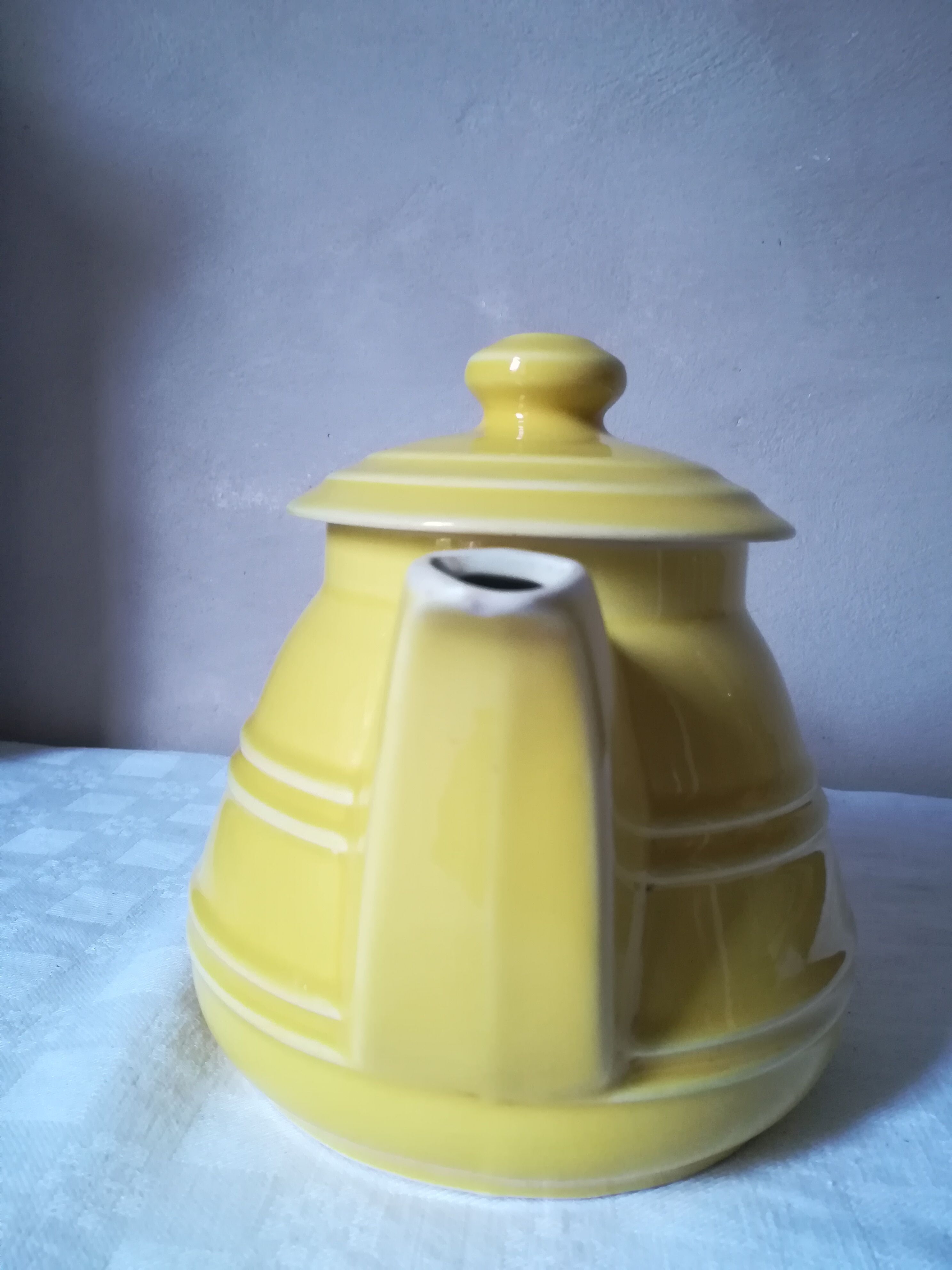 Art deco earthenware teapot/coffee maker