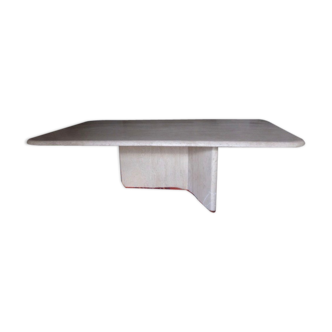 Coffee table in travertine