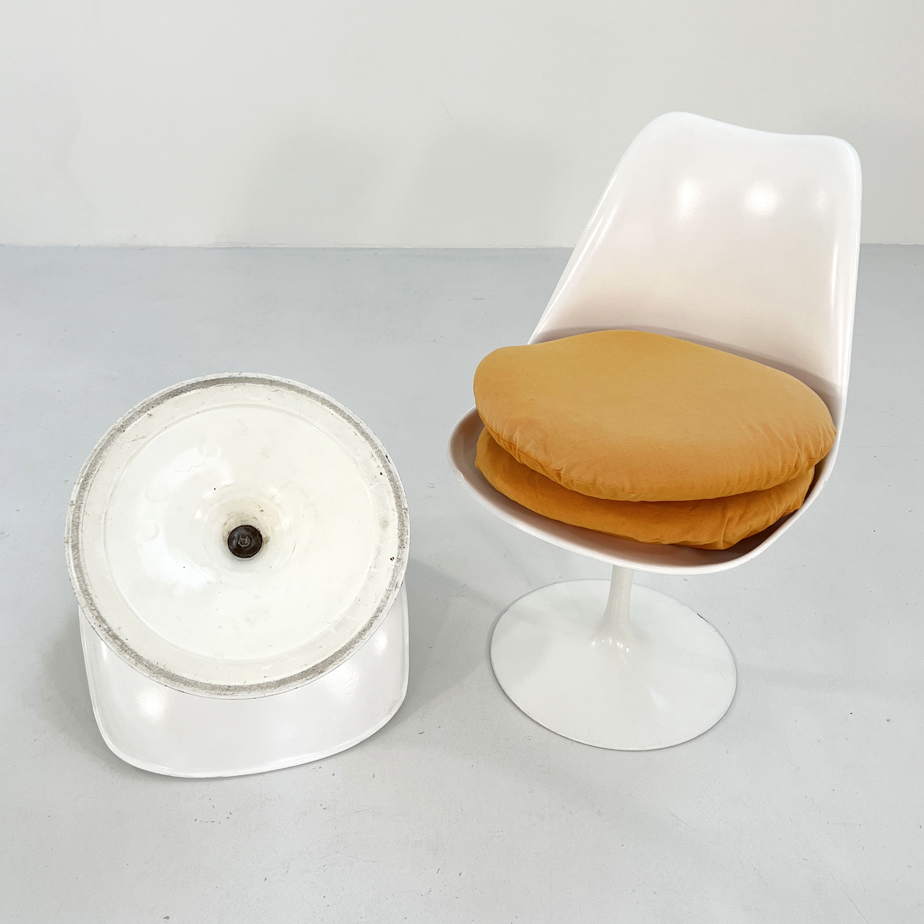 Set of 4 Tulip chairs by Eero Saarinen for Knoll, 1970