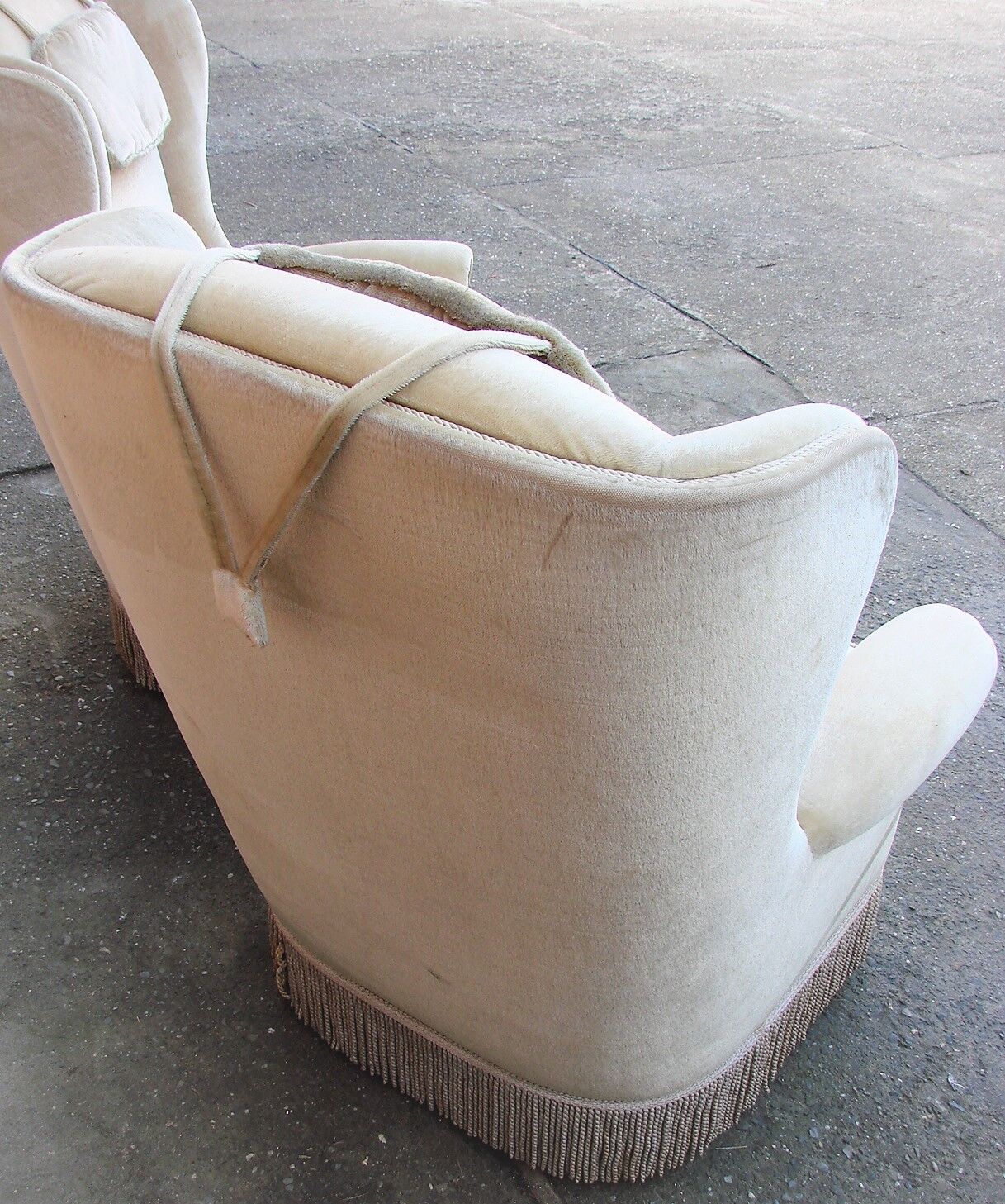 A pair of uszak armchairs, 70’s