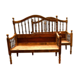 Deux bancs a dossier et accoudoir ajouré hêtre massif XX siècle