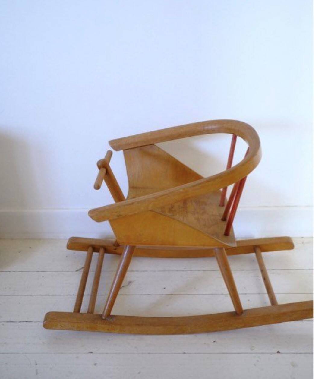 Rocking-chair vintage enfant
