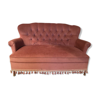Sofa padded in old pink velvet