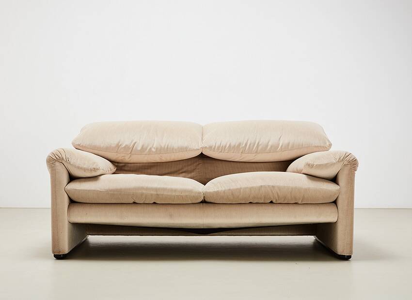 Vico Magistretti Maralunga Sofa for Cassina Italy 1973