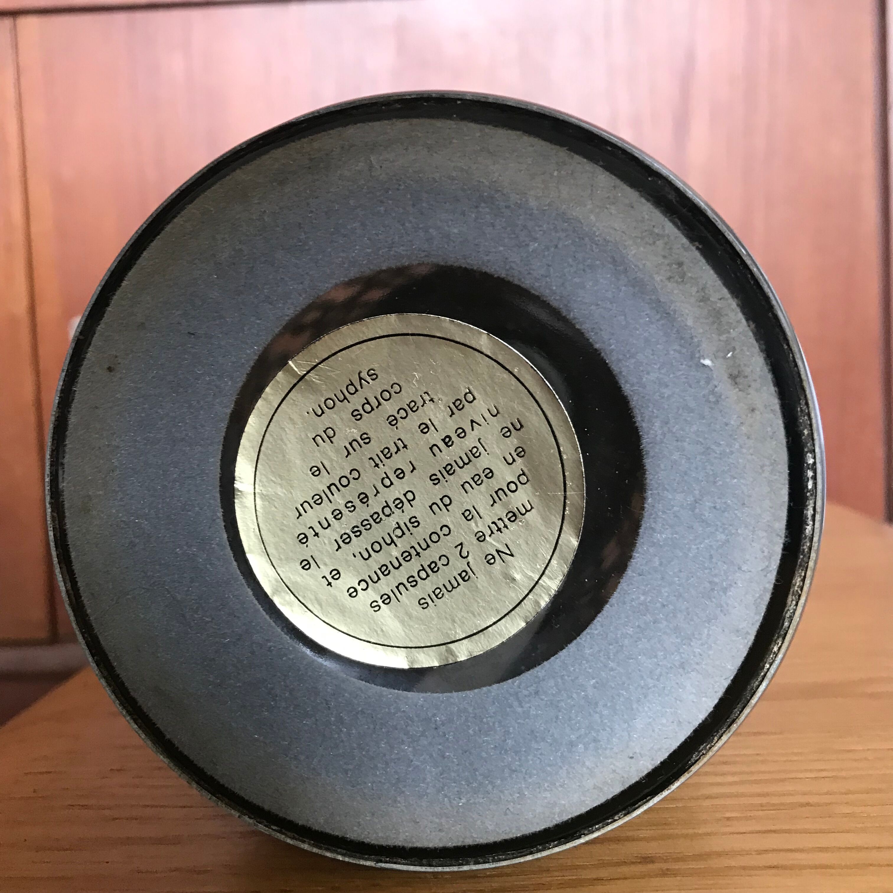 Siphon in glass and metal