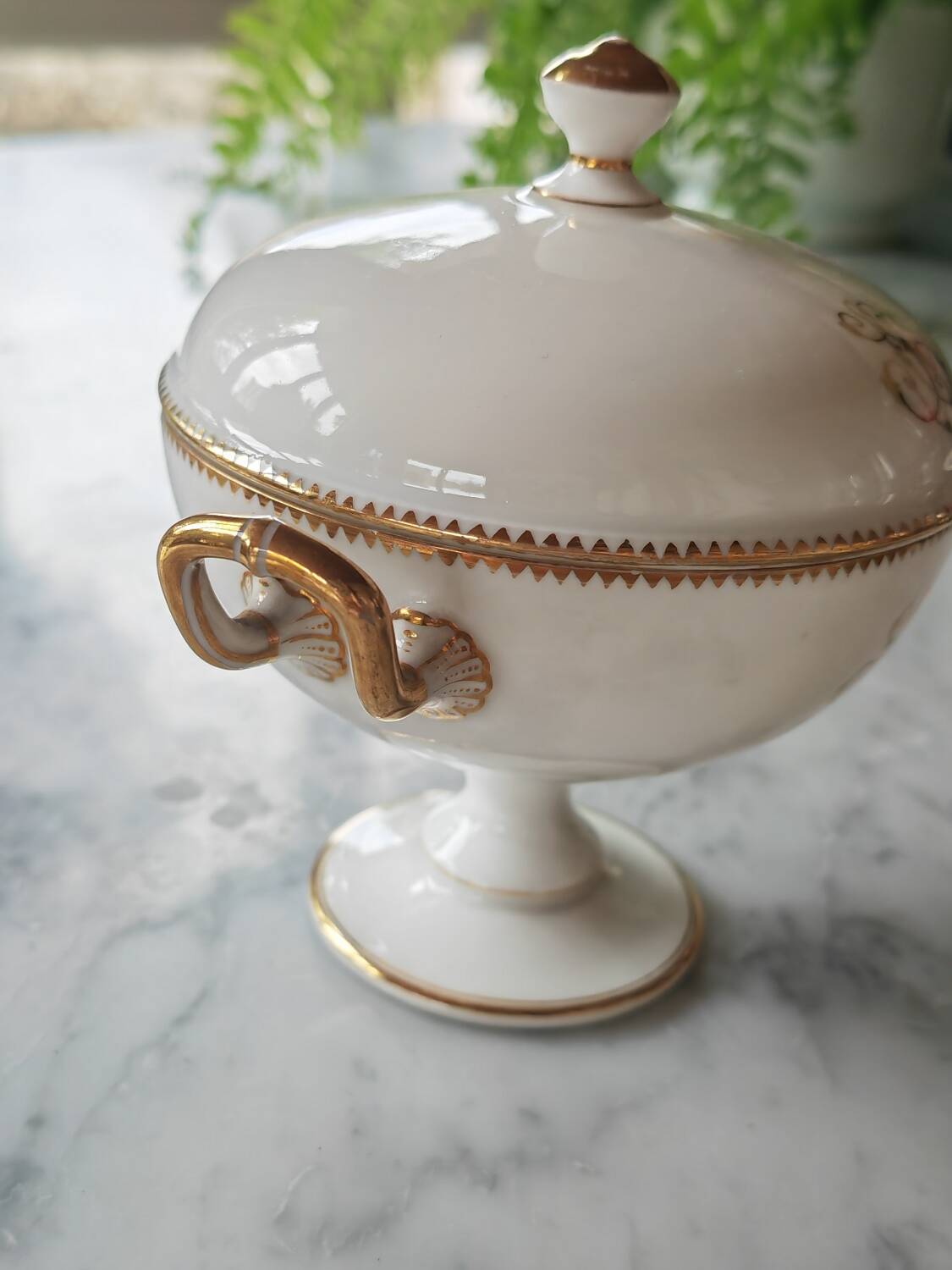 Paris porcelain sugar bowl