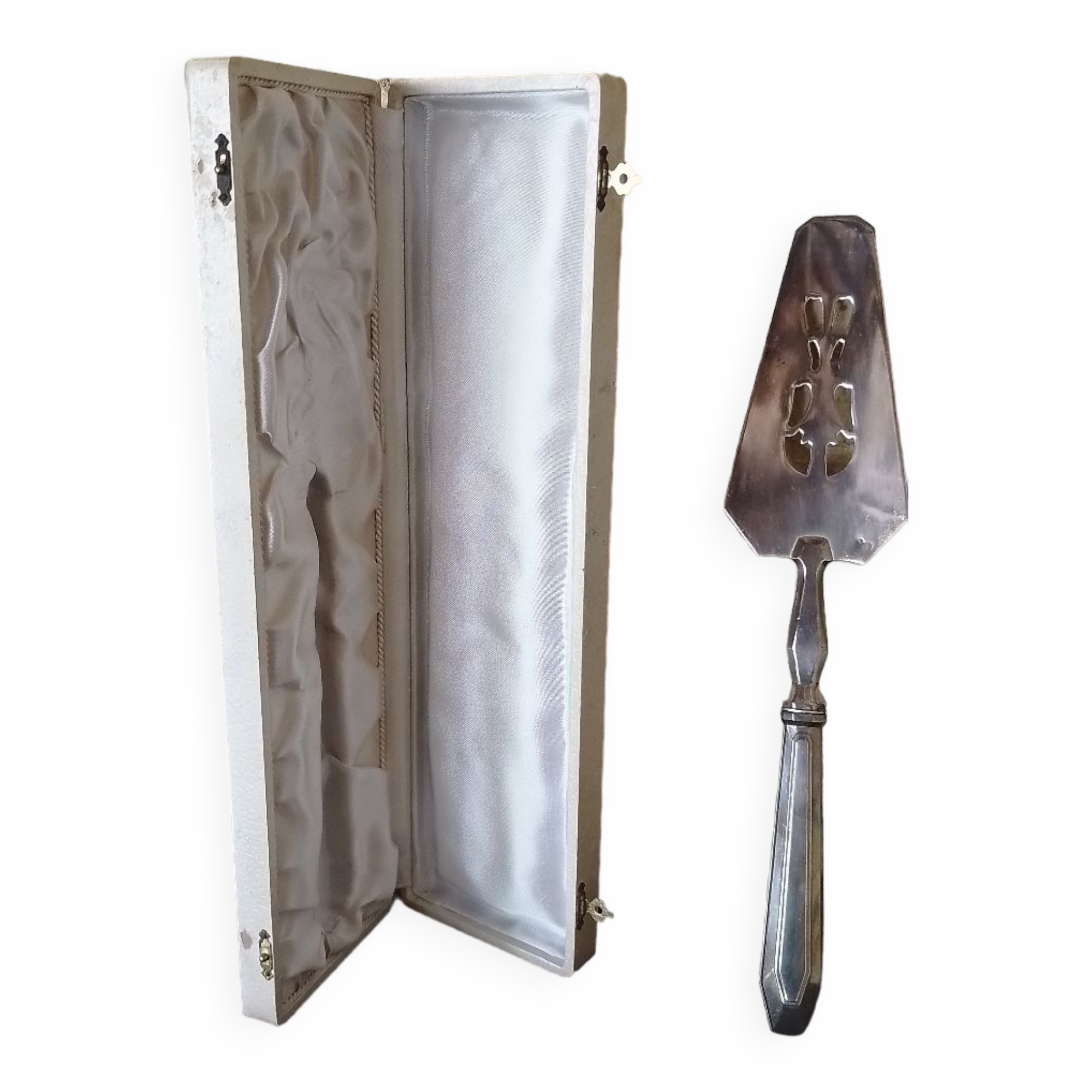 Vintage silver metal pie shovel