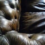 Chesterfield style sofa from the Saint-James brand