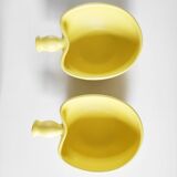 Deux raviers en céramique jaune