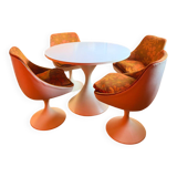 Table and tulip leg chair, vintage space age from the 70s.