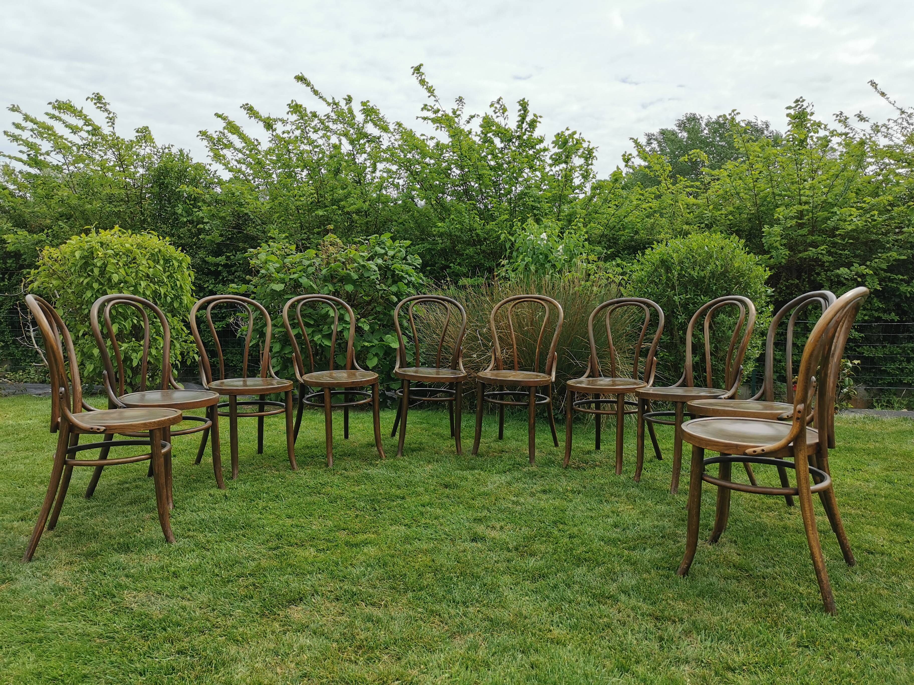 Set of 10 bistro chairs