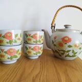 Théière en grés et osier et ses 4 tasses