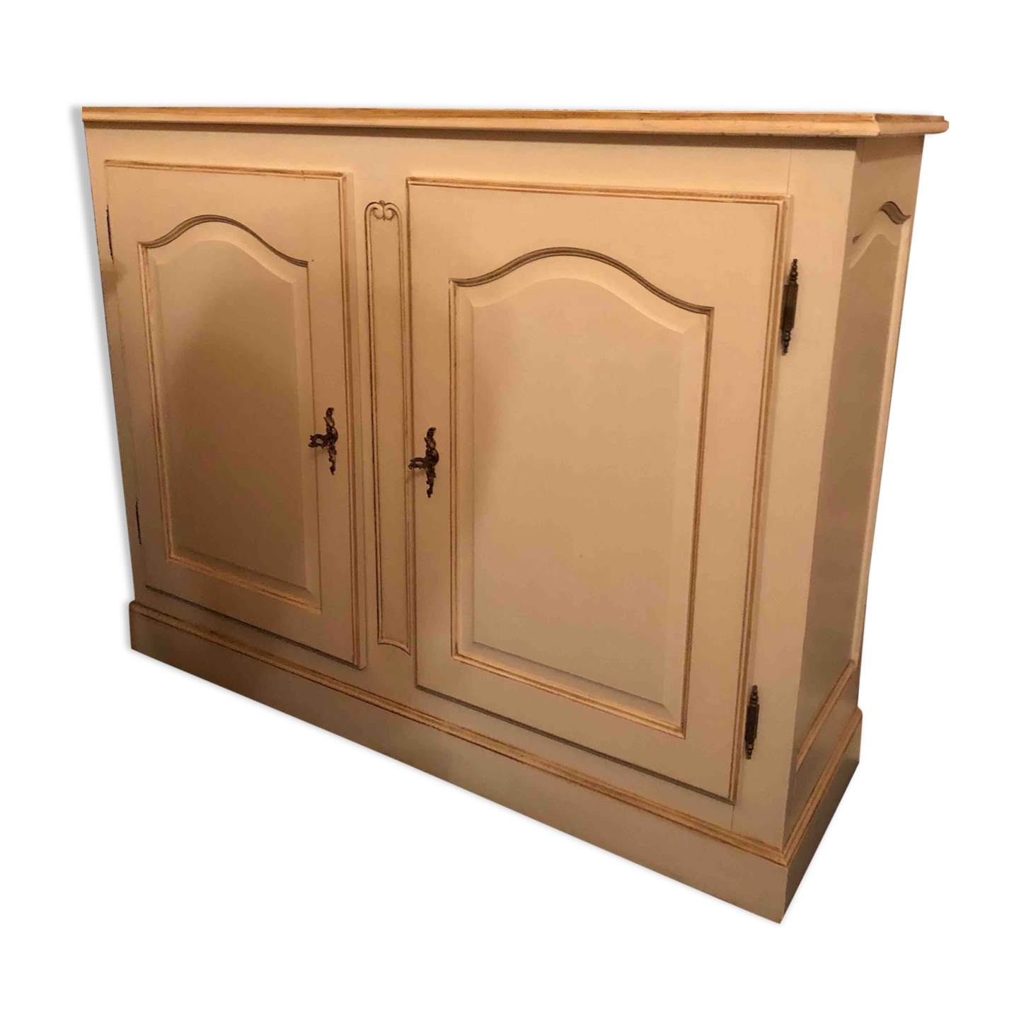 Louis XV style buffet