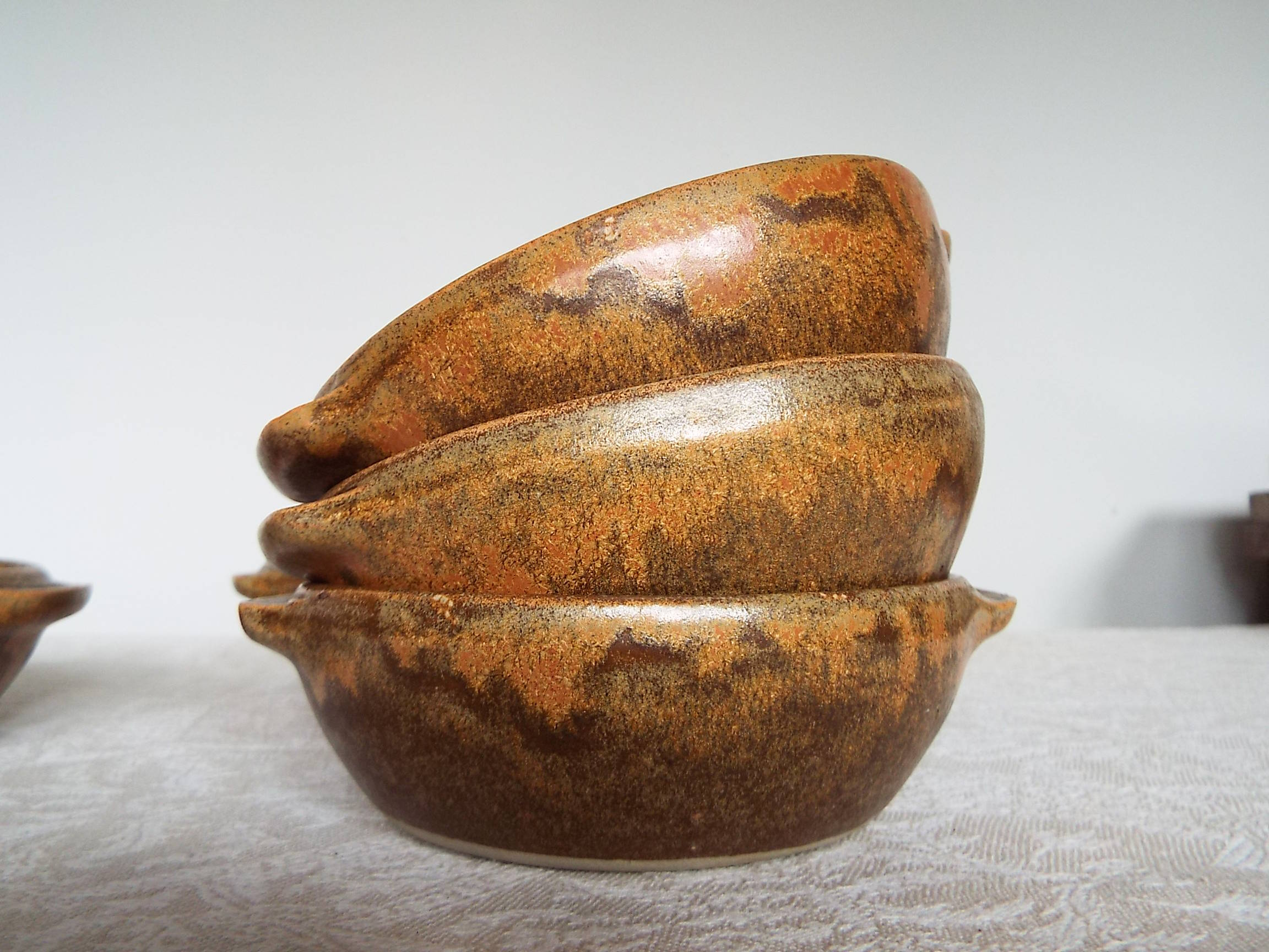 6 stoneware bowls