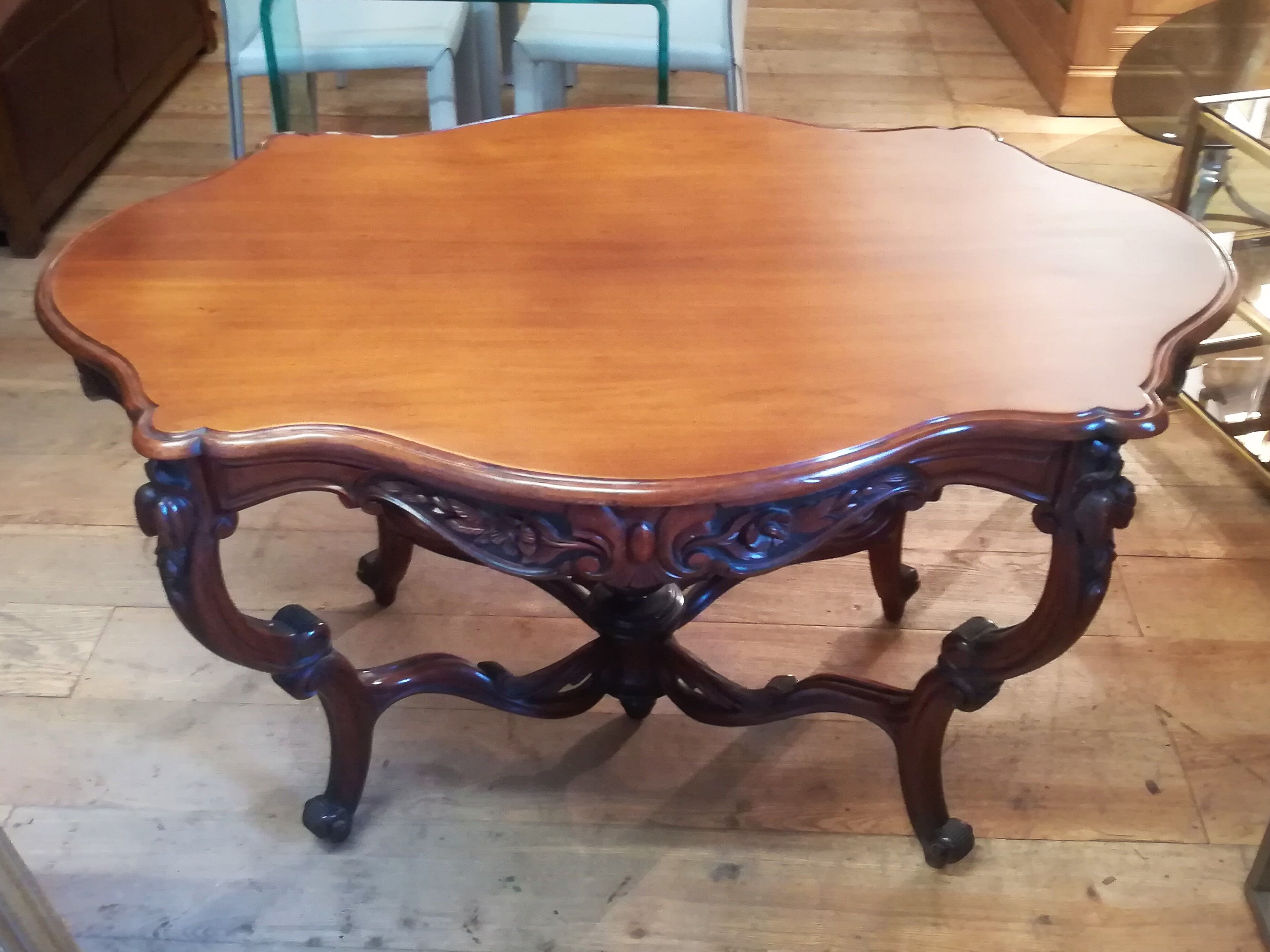 Napoleon III middle table in mahogany