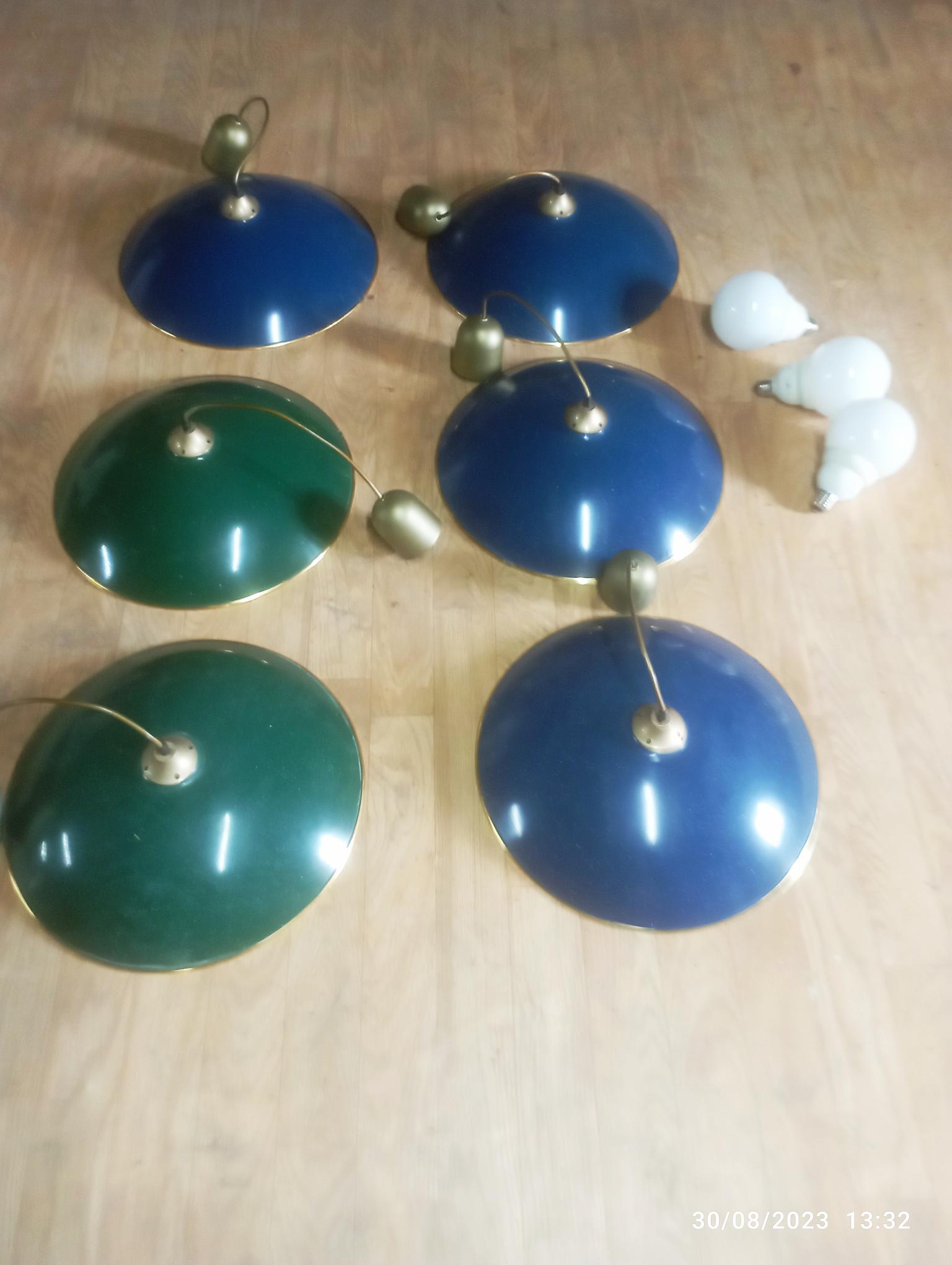 Industrial pendant lights