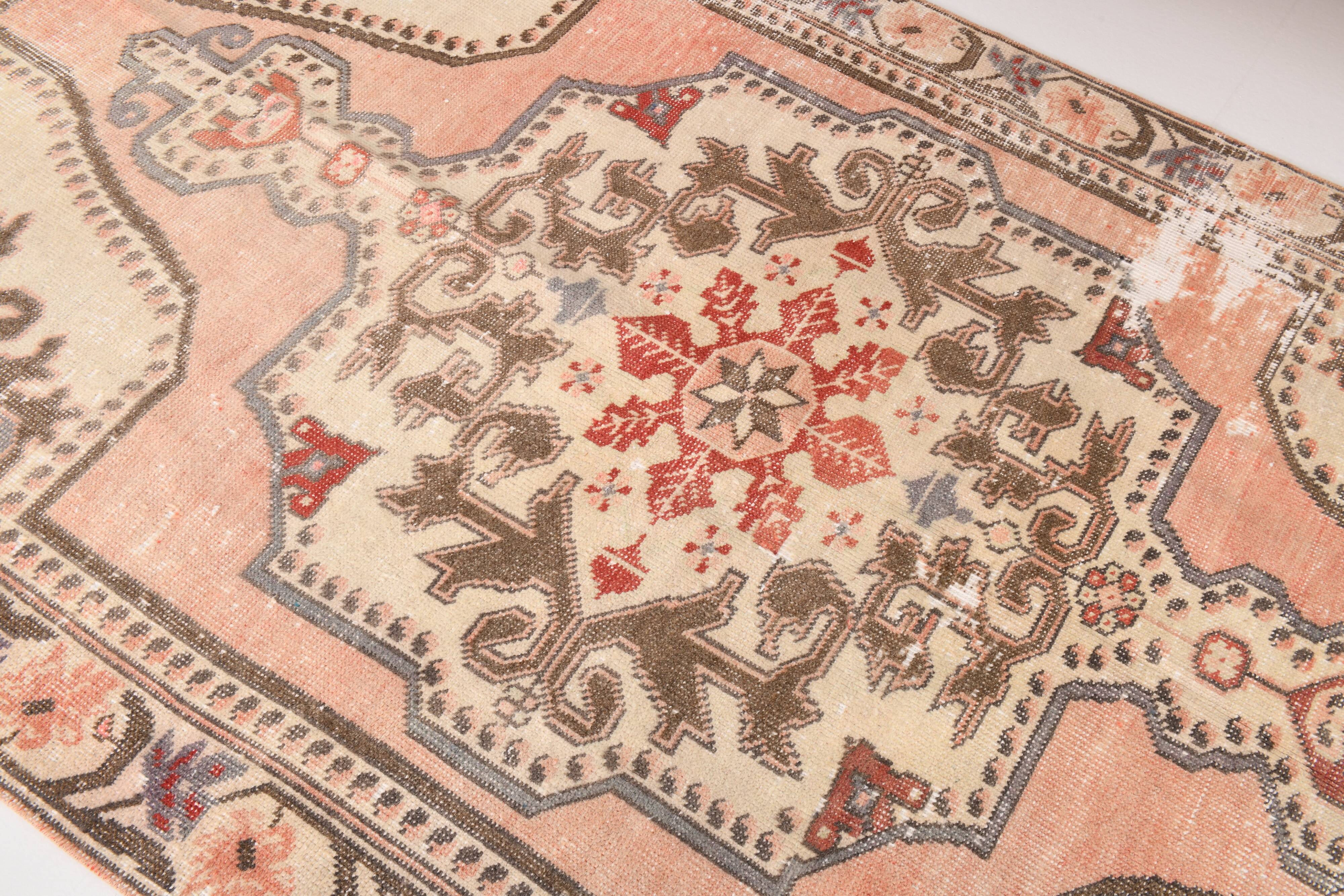 4x7 Salmon & Brown Classic Vintage Rug, 139x227Cm