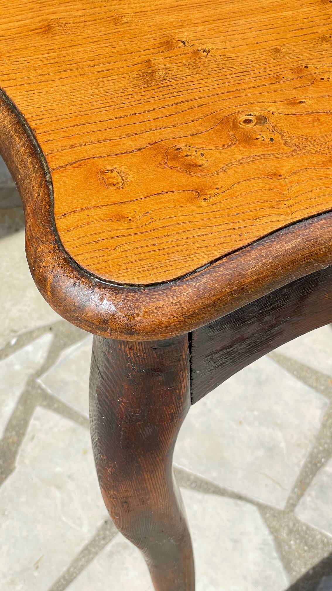 TABLE BUREAU Pieds Courbés