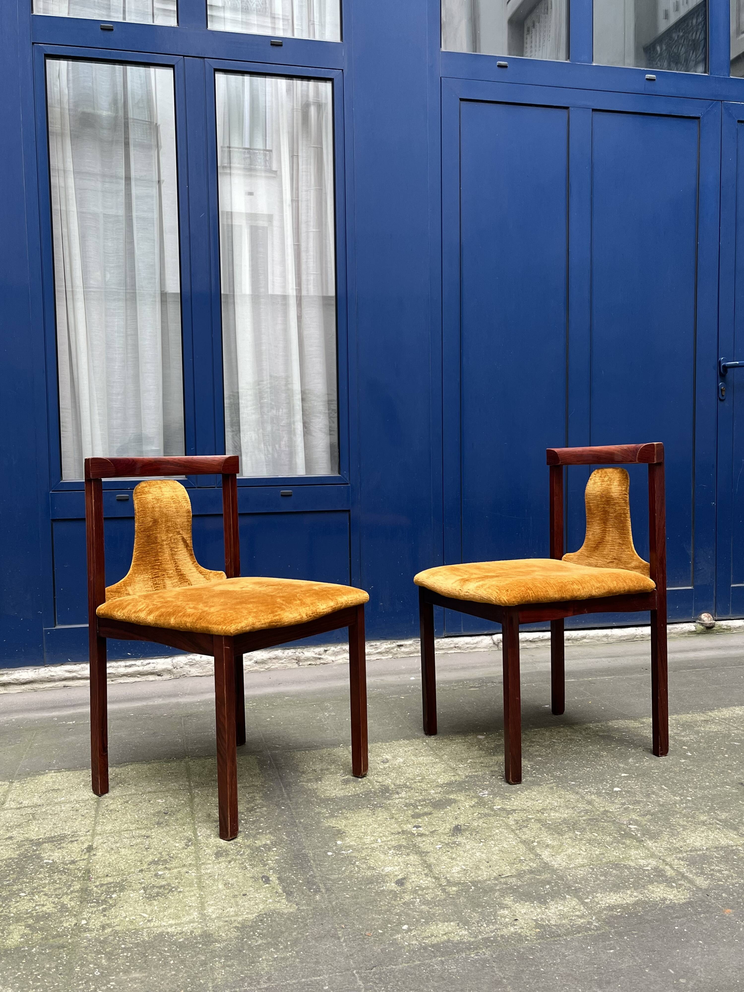 Two chairs attributed to Luigi Salocchi for Sormani, 1960s.