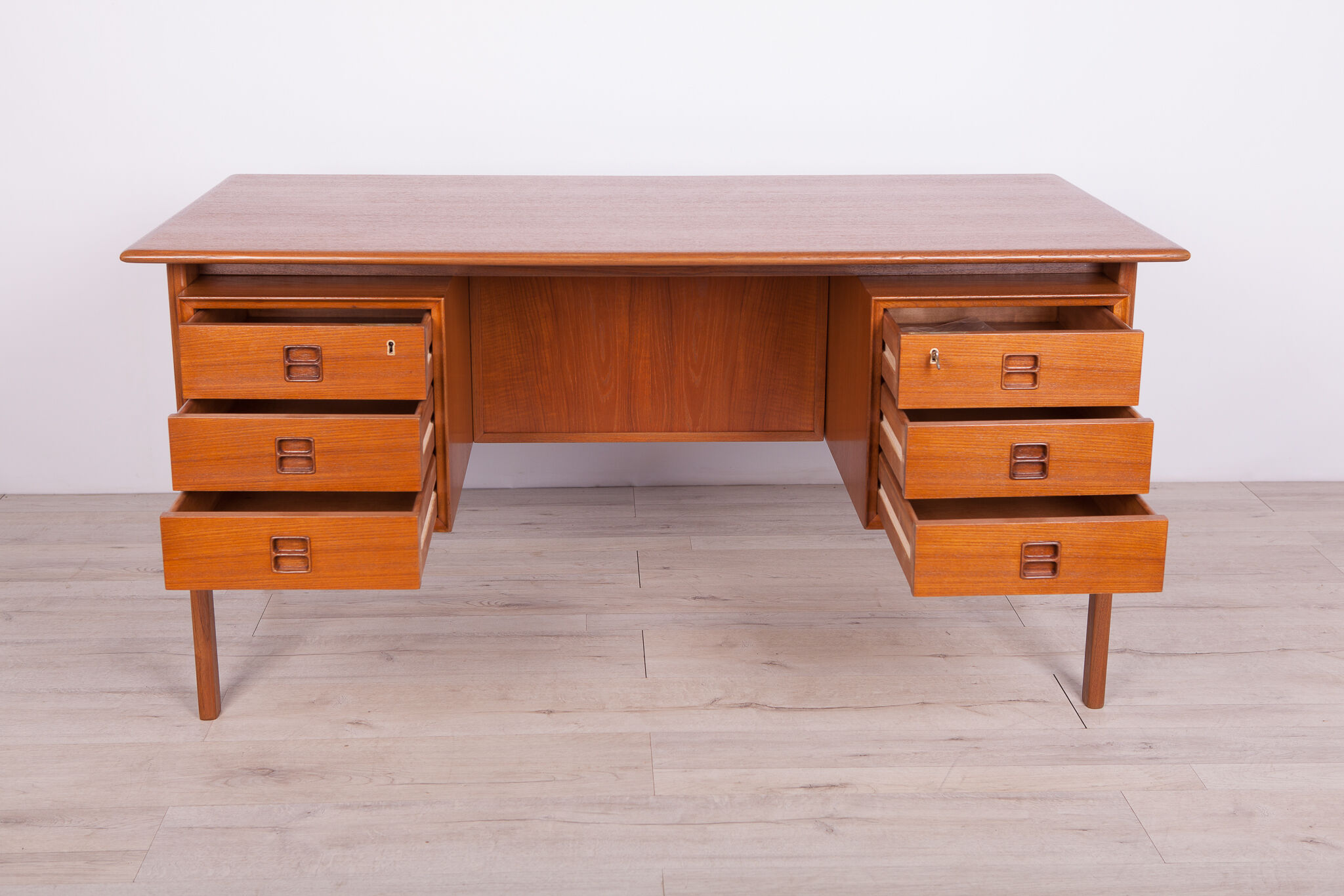Mid-century danish teak desk by Arne Vodder for Sibast, 1960s