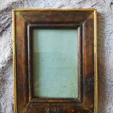 Frame in varnished wood and brass to pose for photo 4" x 6", 10 x 15 cm, glass, and support.