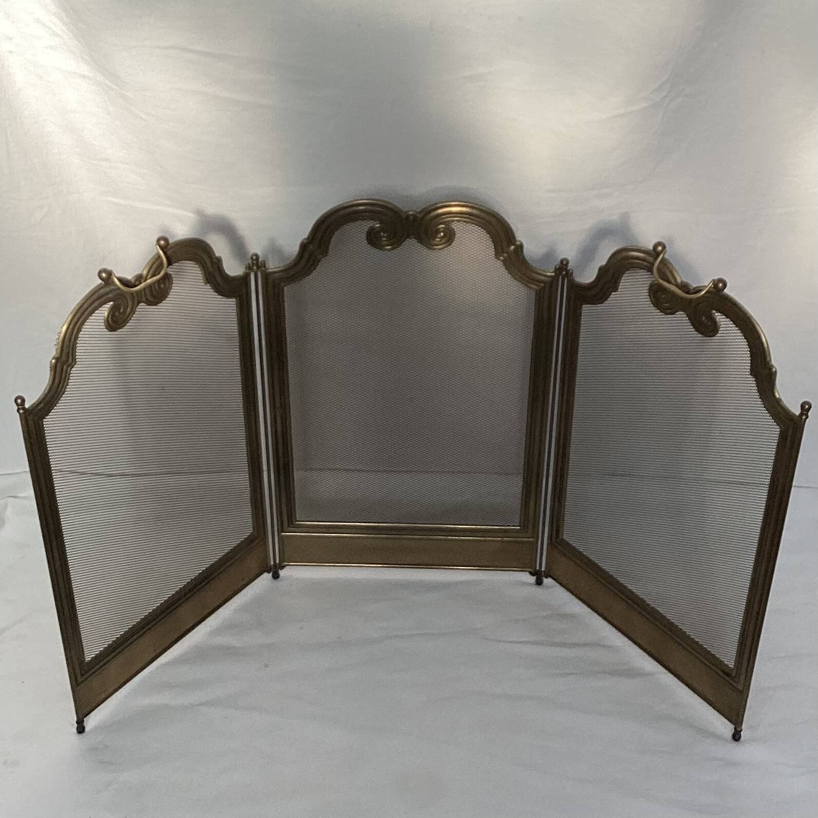 Vintage brass fireplace screen dimension: height -54cm- width -94cm-