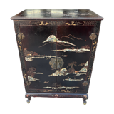 Asian turntable/vinyl cabinet in lacquered wood