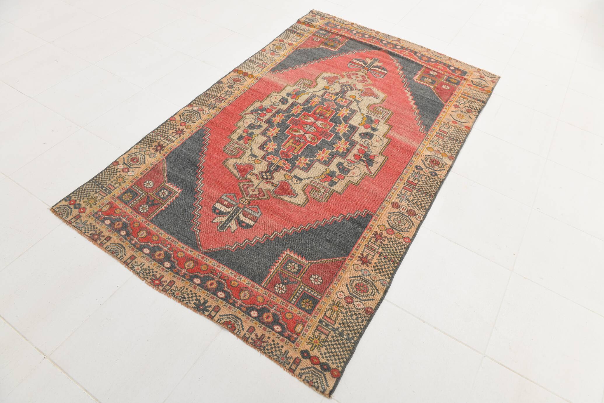 4x7 Navy Blue & Red Vintage Persian Rug, 136x224Cm