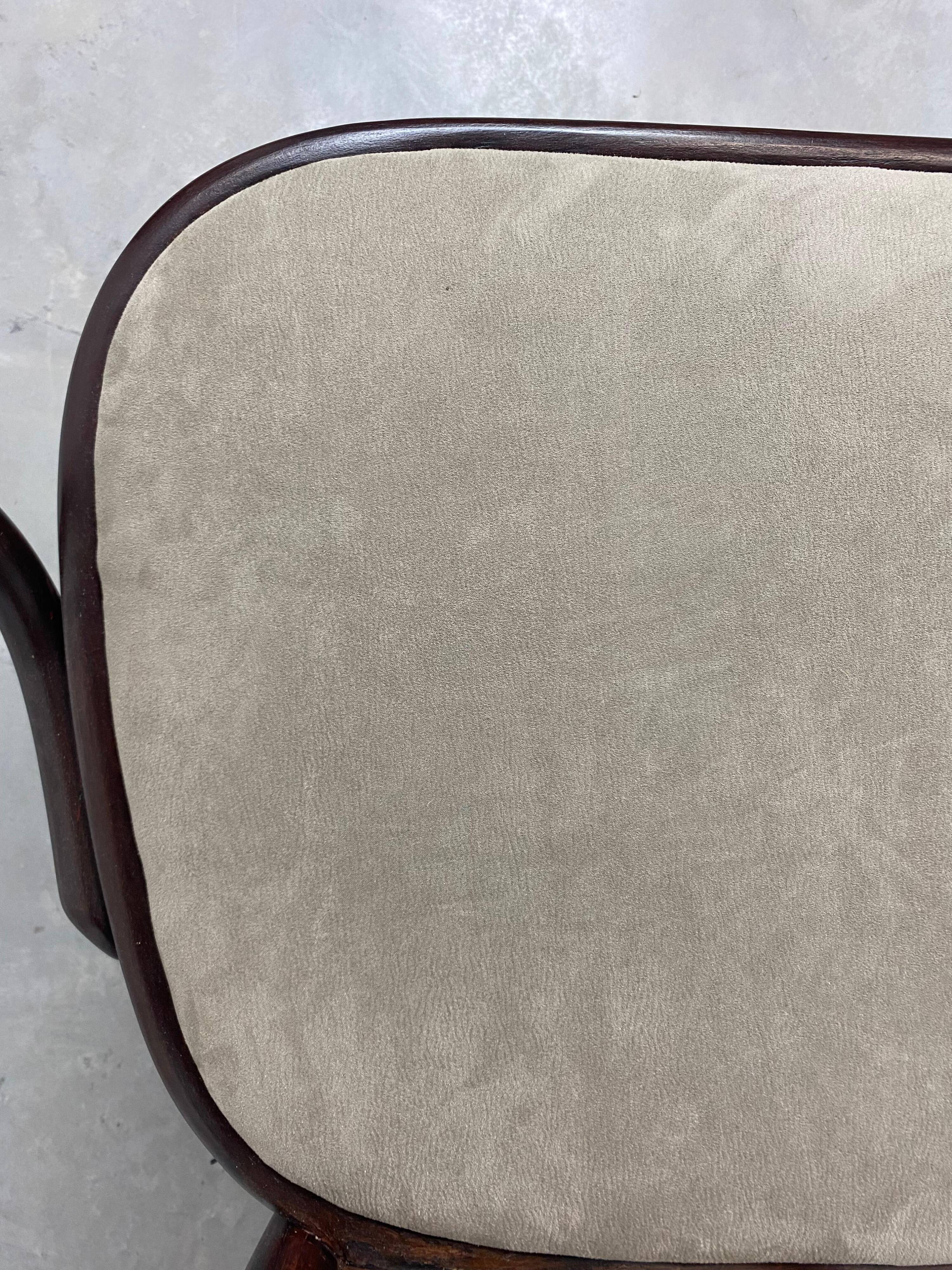 Thonet N°56 Sofa