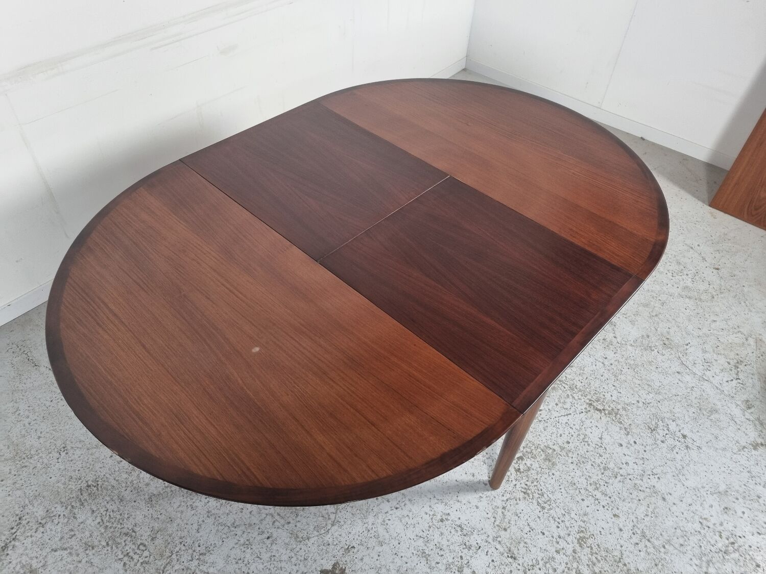 Lubke round rosewood dining table, 60s
