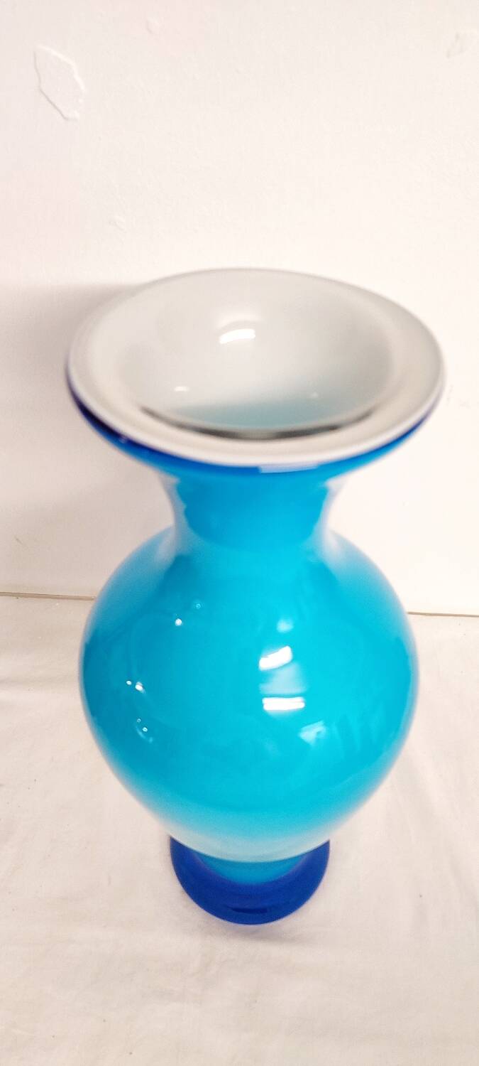 Jarrón de cristal. Italy, 1980s.