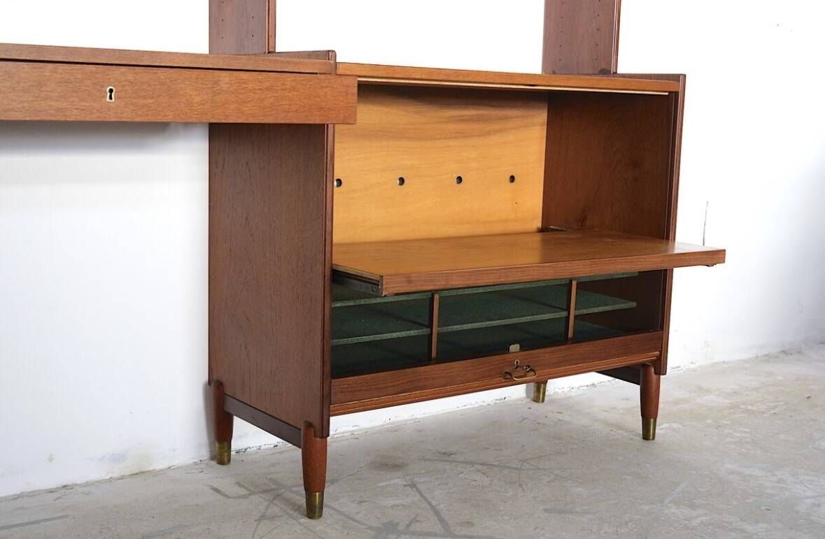 Large Scandinavian wall system in teak with integrated desk – vintage from the 1970s.