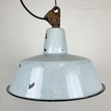 Suspension en émail gris industriel avec plateau en fonte années 1960