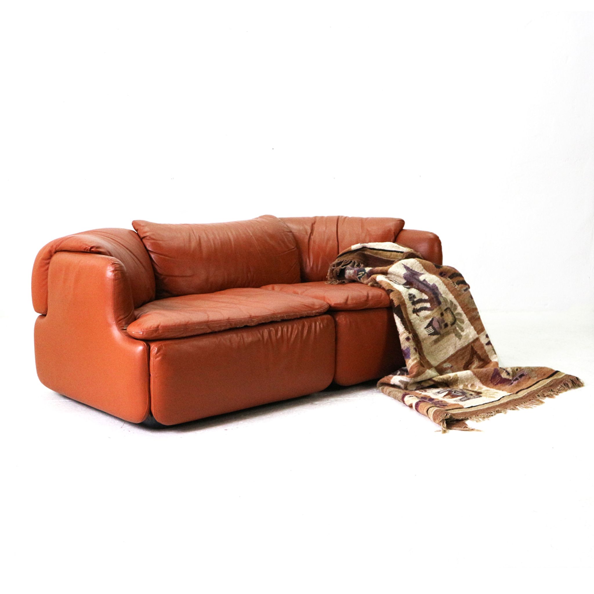 Confidential sofa by Alberto Rosselli for Saporiti Italia, 1970s