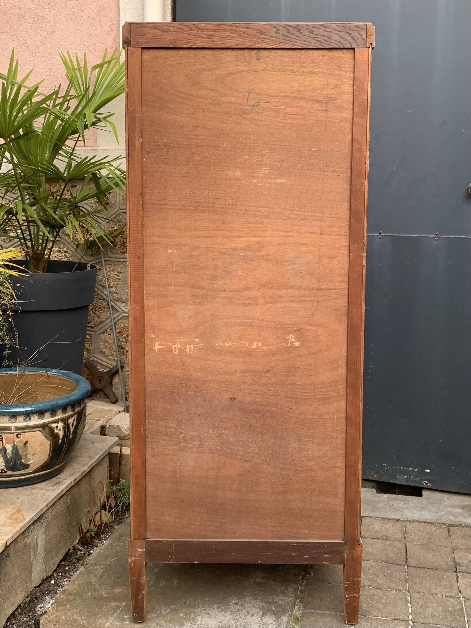Armoire vitrée vintage bois brut 1950