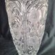 Grand vase en cristal taillé décor floral