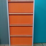 Clamshell office furniture