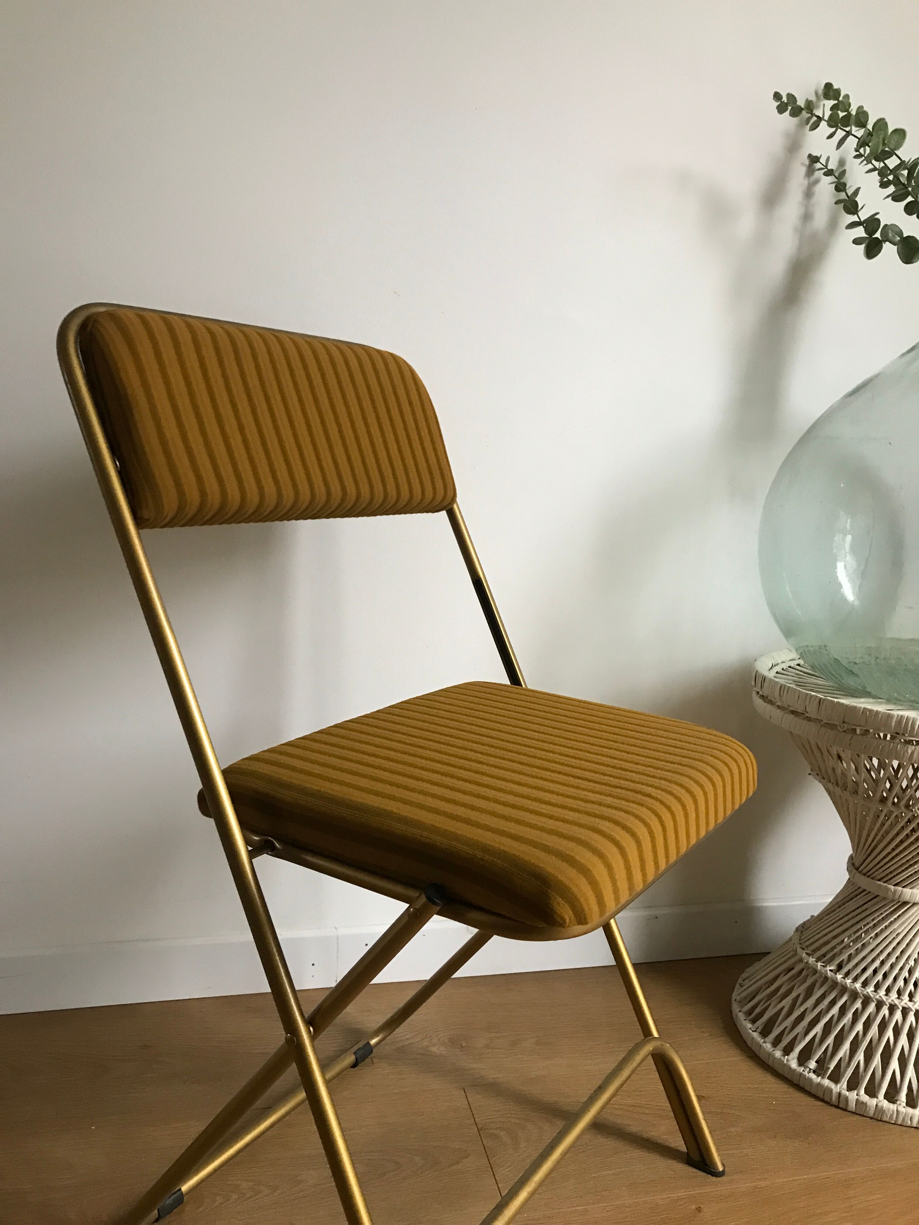 Vintage folding chair lafuma chantazur with striped gold fabric