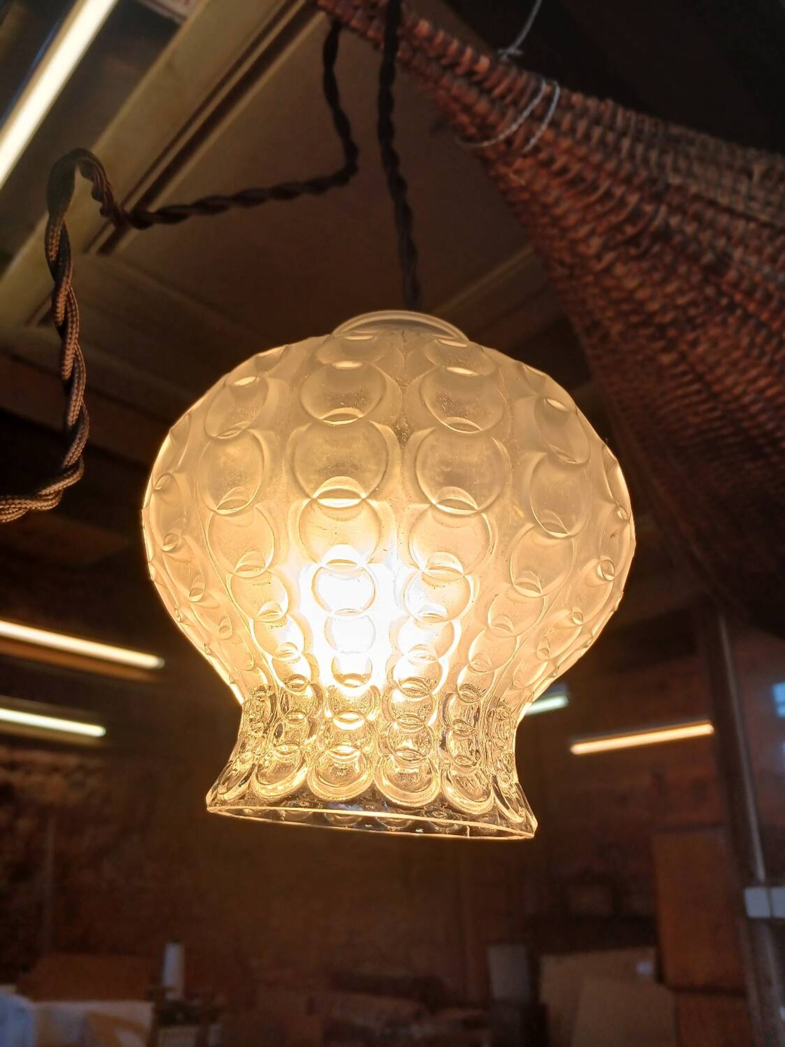 1 suspension/ baladeuse vintage en verre