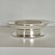 Antique butter dish in the Coquillor style, made of silver-plated metal.