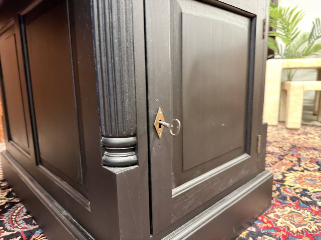 Classic English Black Chesterfield Desk