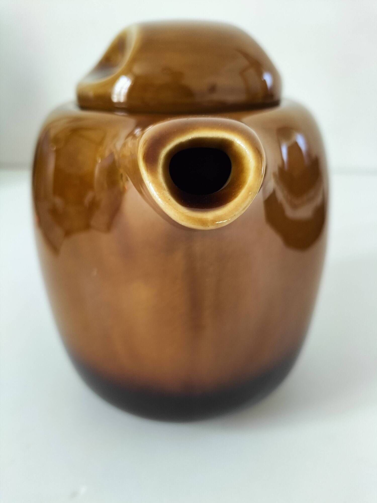 Large teapot from the 60s-70s.