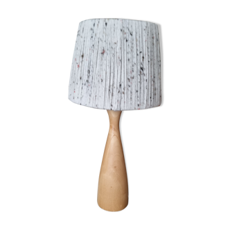 Scandinavian lamp in wood and wool