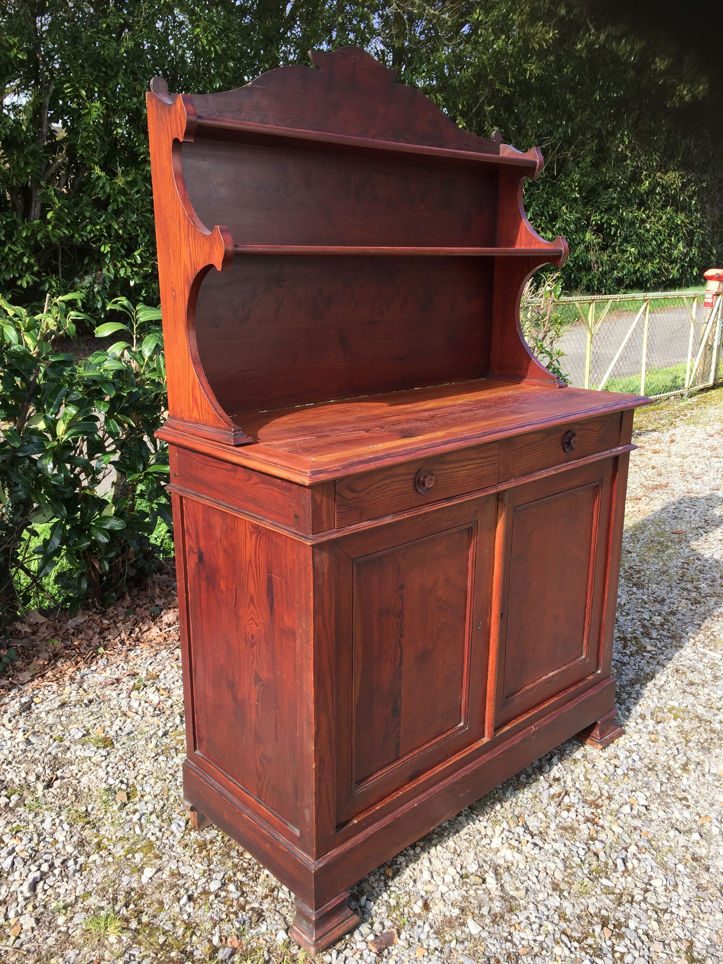Vintage Parisian buffet in pitchpin with its top St Hubert.