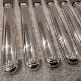 11 silver-plated metal lunch knives by Ravinet Coquille, 18cm