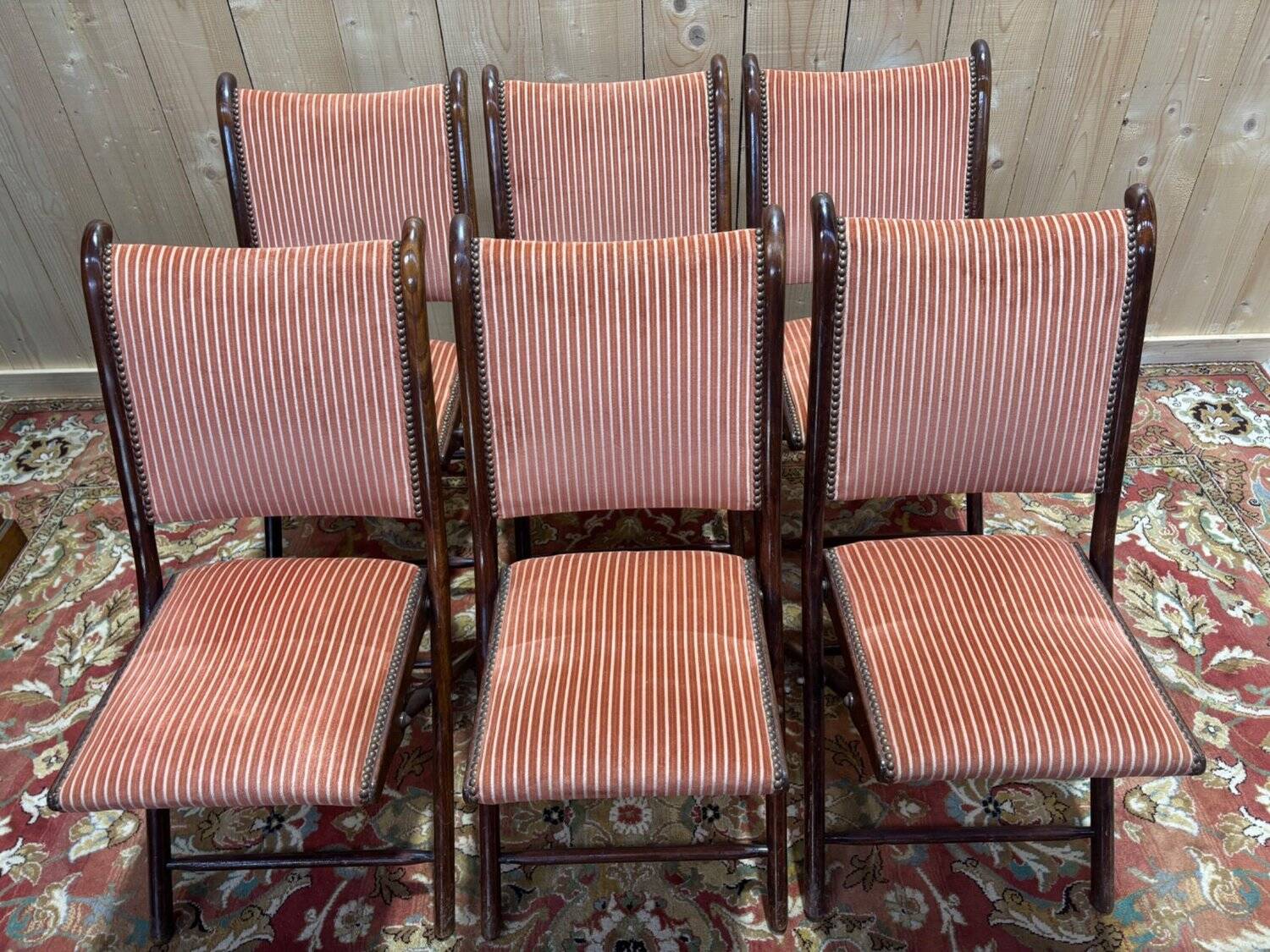 Set of 6 folding chairs in mahogany
