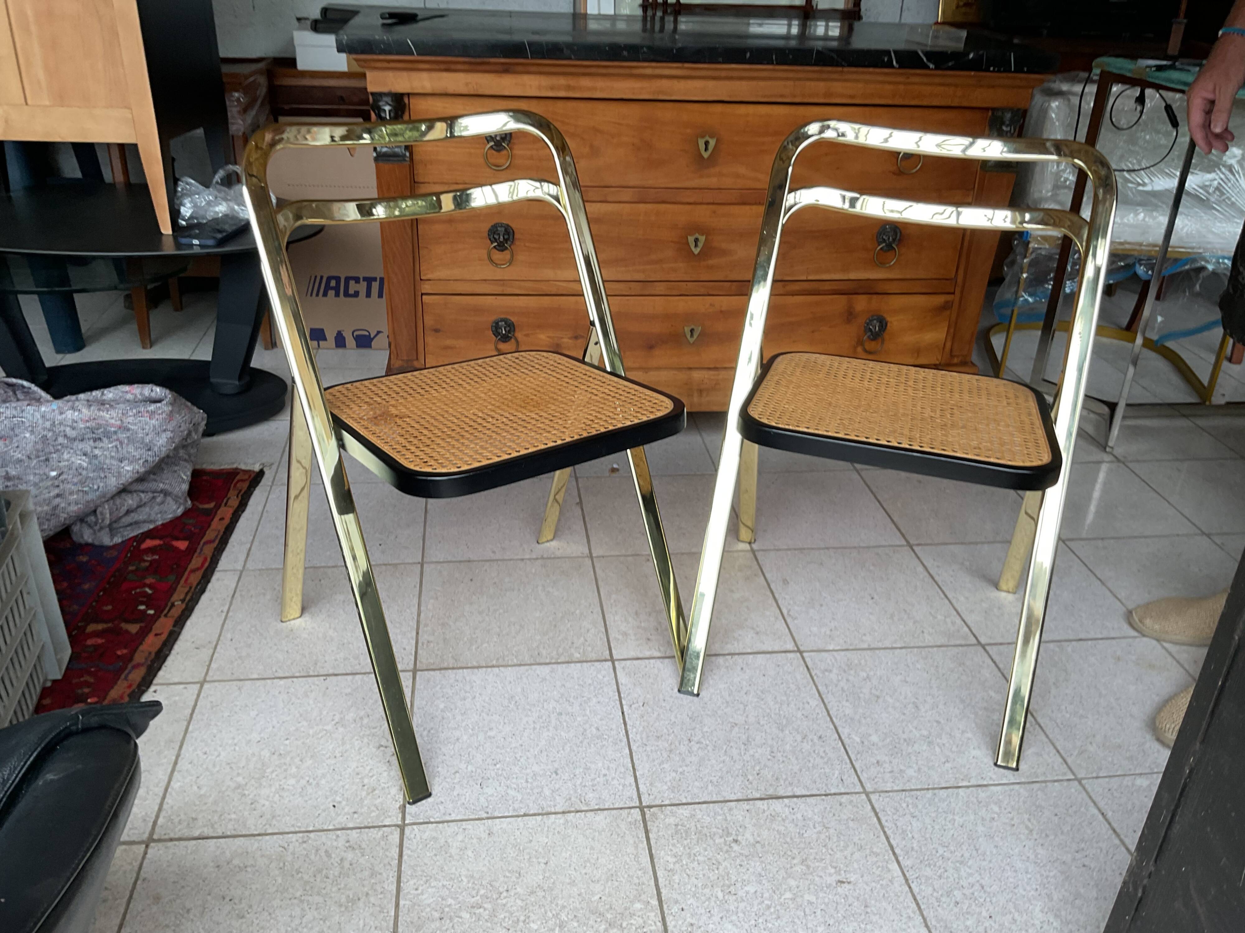 2 ribbed folding chairs CIDUE in gold chrome